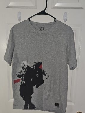 CapCom Grey Short Sleeve Graphic Tee with Black & Red Print Size M
